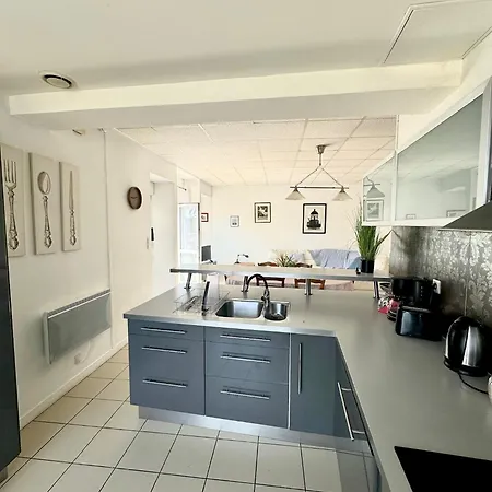 Maison Au Chateau De Laleard 度假居 *