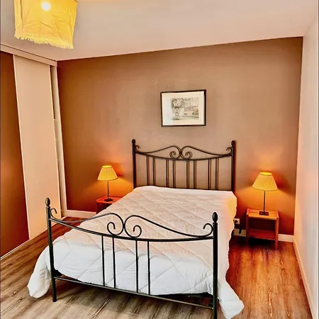 Maison Au Château De Laléard * Saint-Hilaire-de-Villefranche